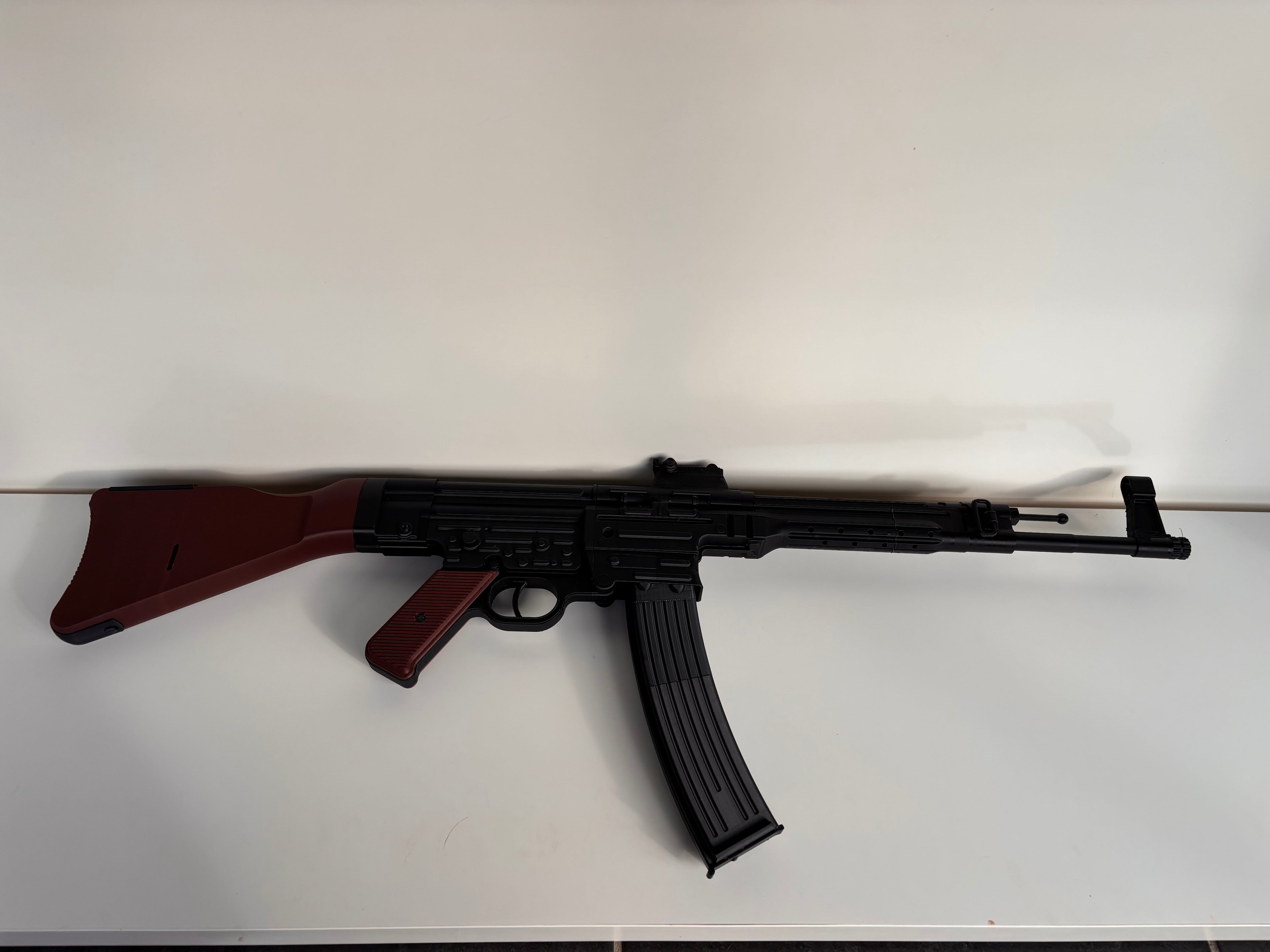 STG 44