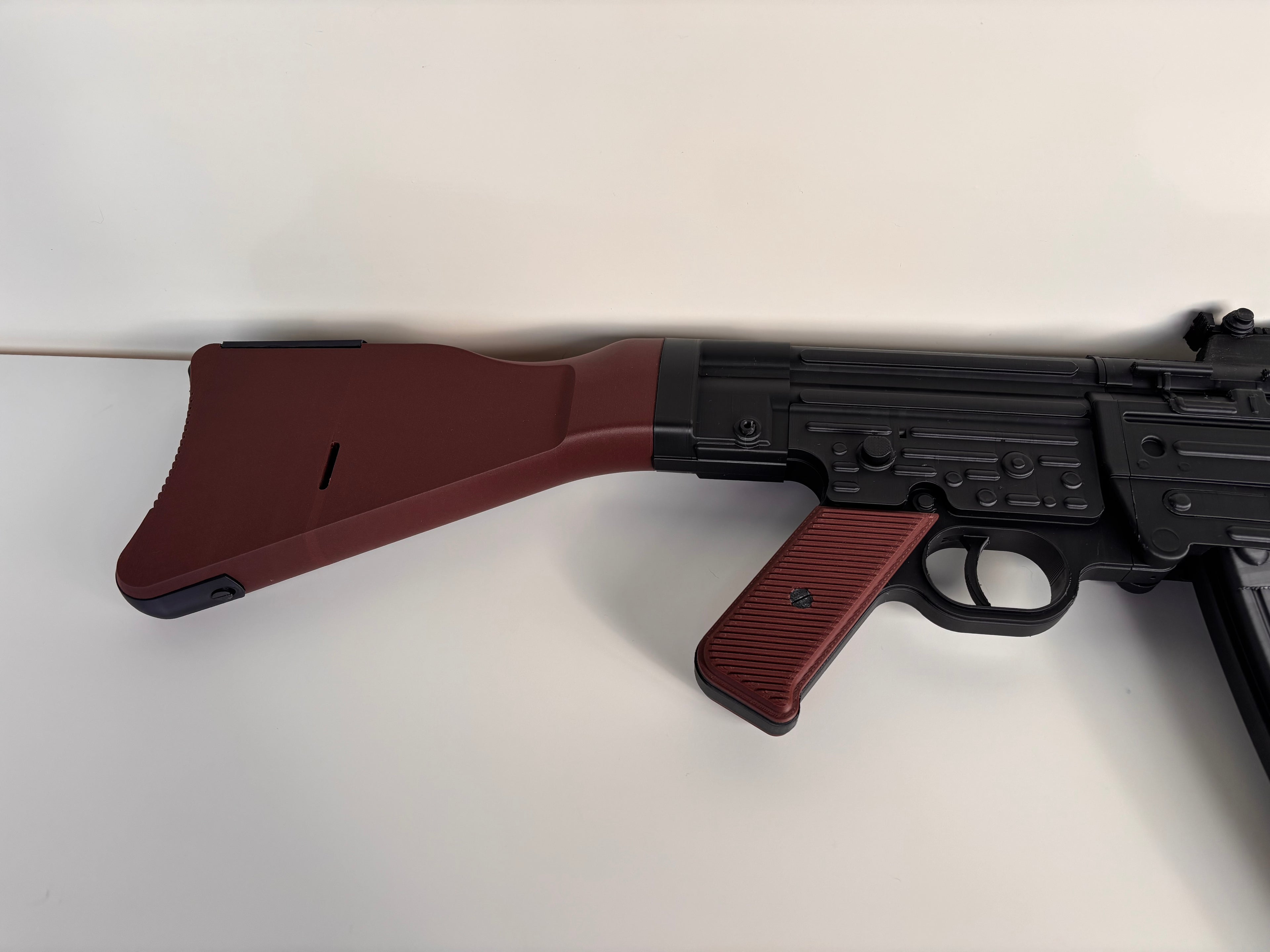 STG 44