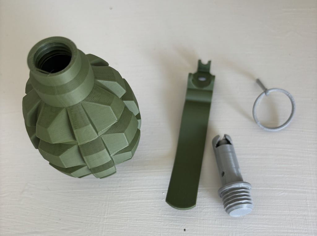 Grenade F1