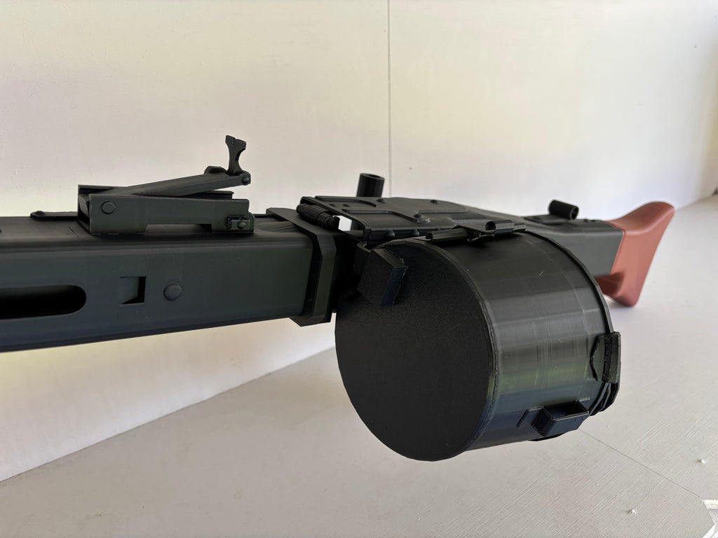 MG 42 Light Machine Gun