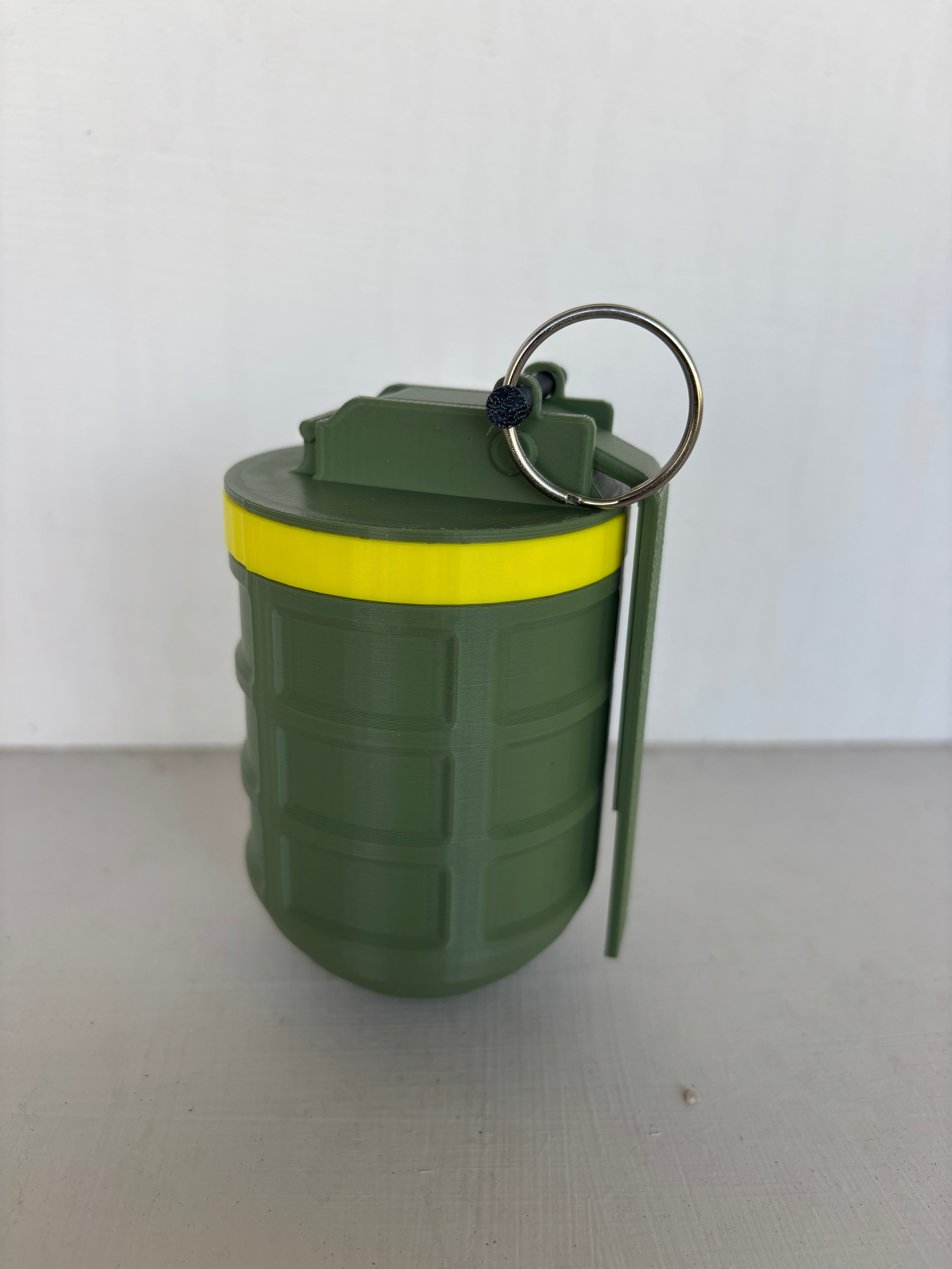 Grenade F1 Aussie